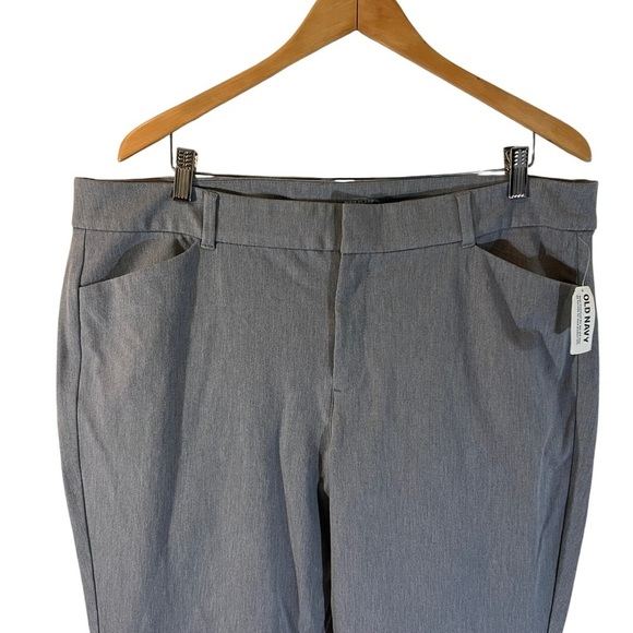 Old Navy NWT Pixie Flare High Rise Pants Plus Size 18 Light Gray Career Neutral - Picture 3 of 7